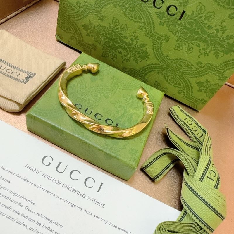 Gvc*1 bracelets